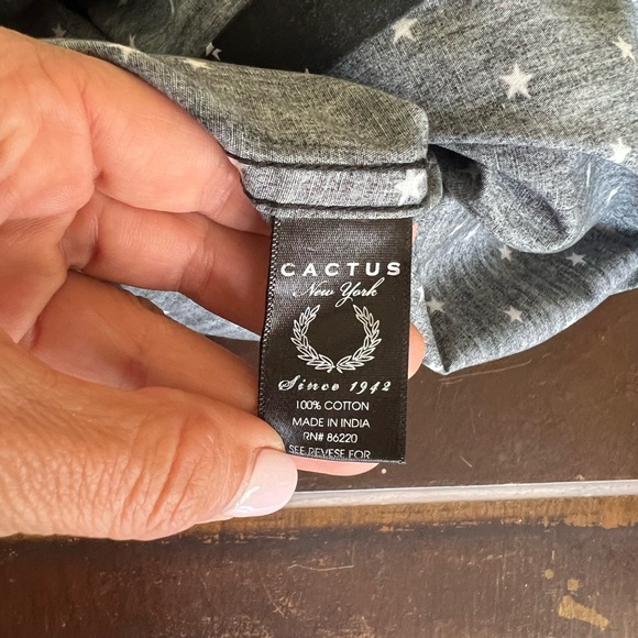 Men’s Cactus Slim Fit XL Back Star Print Shirt - Picture 6 of 6